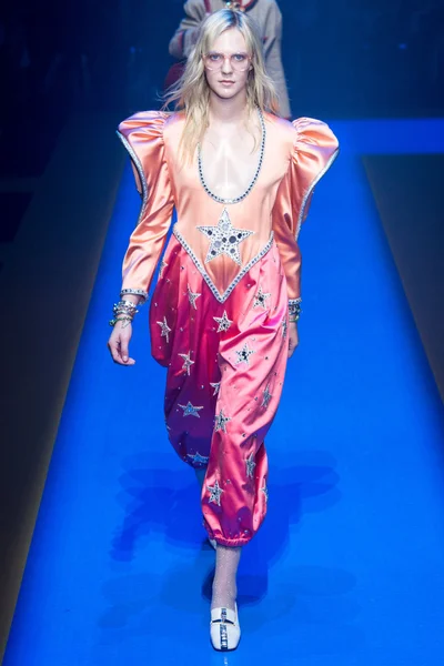 Look 55